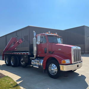 1997 Peterbilt 385 Knuckle boom 